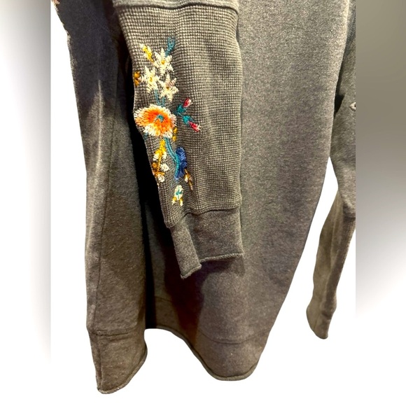 Johnny Was embroidered sweatshirt size XS - Picture 4 of 8